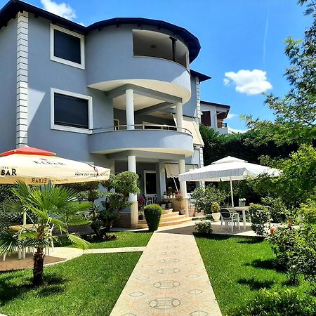 Hotel Vila Arbri Berat Exterior photo