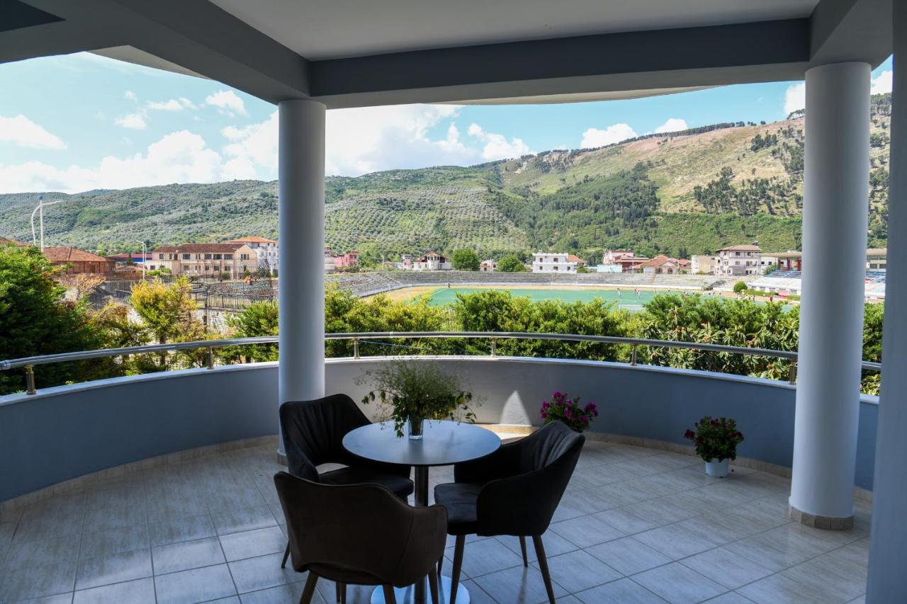 Hotel Vila Arbri Berat Exterior photo