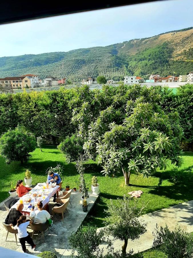 Hotel Vila Arbri Berat Exterior photo